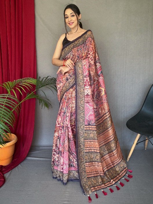 PubHb Top Picks Casual Sarees That Offer Both Comfort and Style1